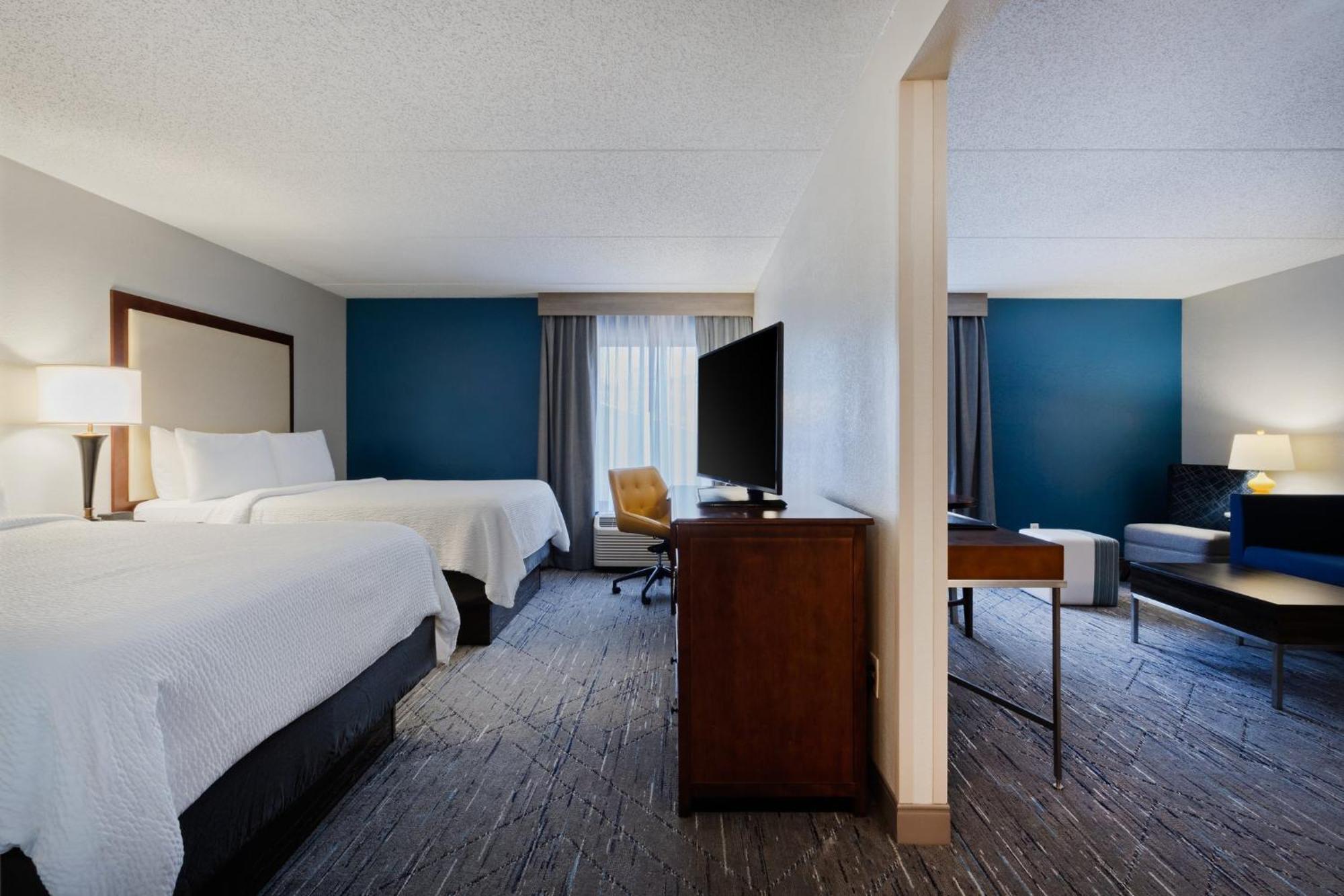 Holiday Inn Express & Suites Cincinnati Riverfront By Ihg Covington Exterior foto