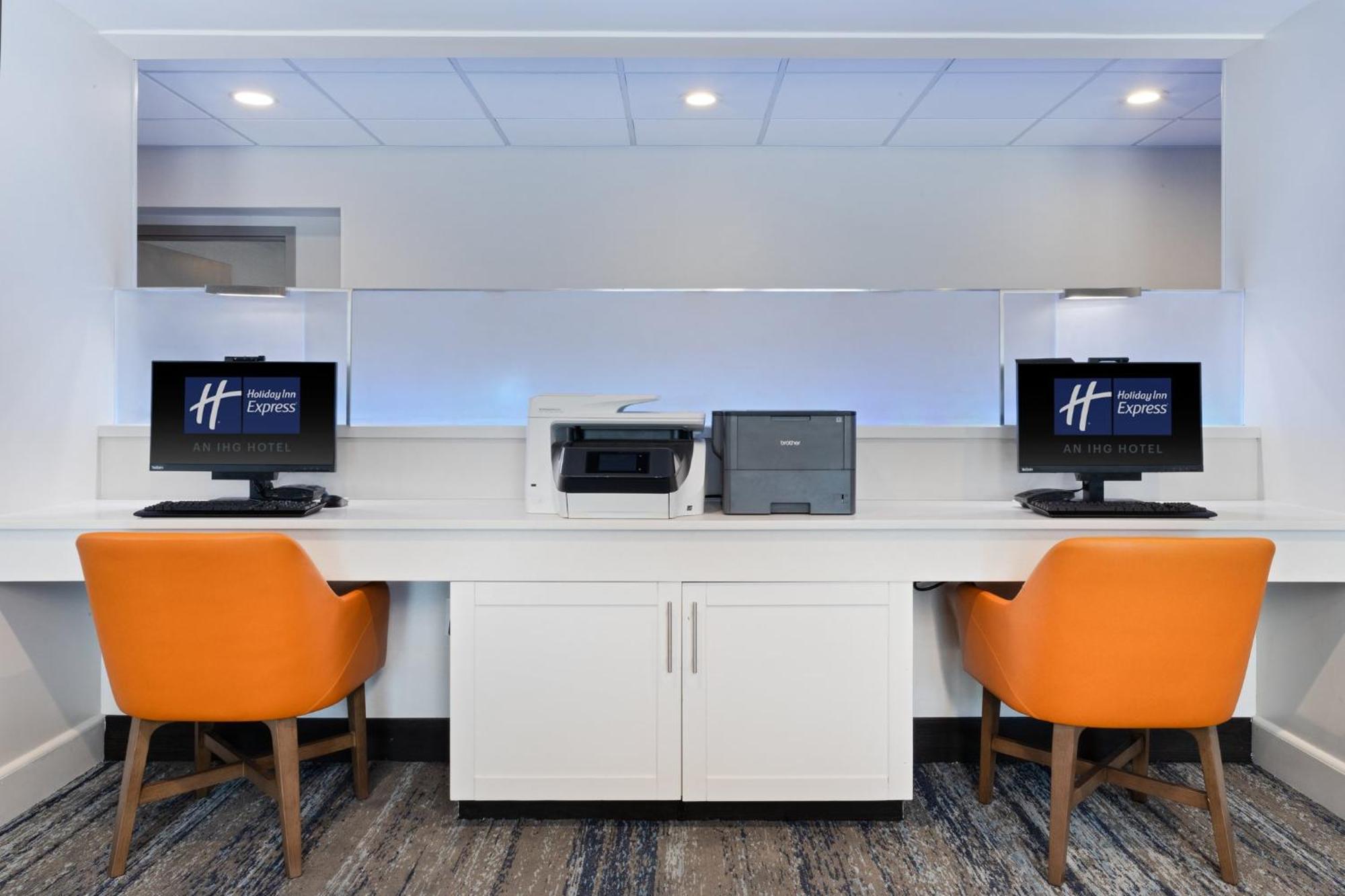 Holiday Inn Express & Suites Cincinnati Riverfront By Ihg Covington Exterior foto